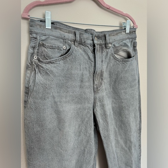 American eagle glacier grey jeans with raw hem and embellished bottoms - Picture 7 of 13